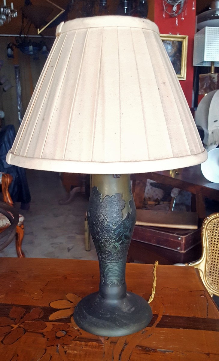 Lampada con gambo in vetro e paralume ecru
