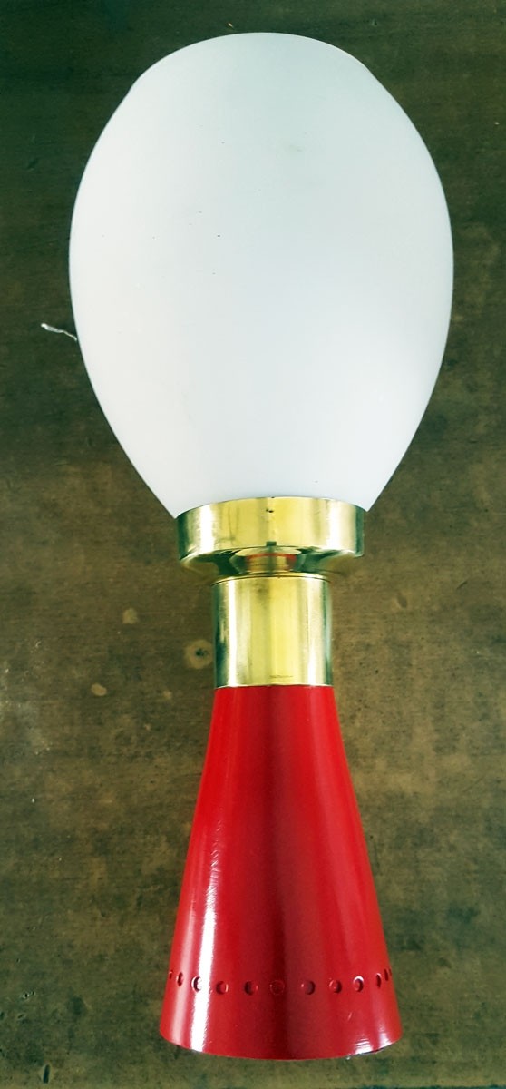 Applique in ottone con vetro opale a doppia luce