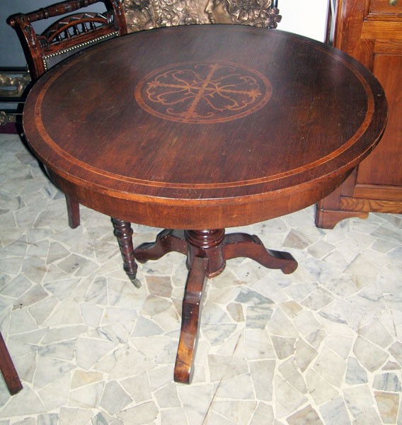 Tavolo rotondo